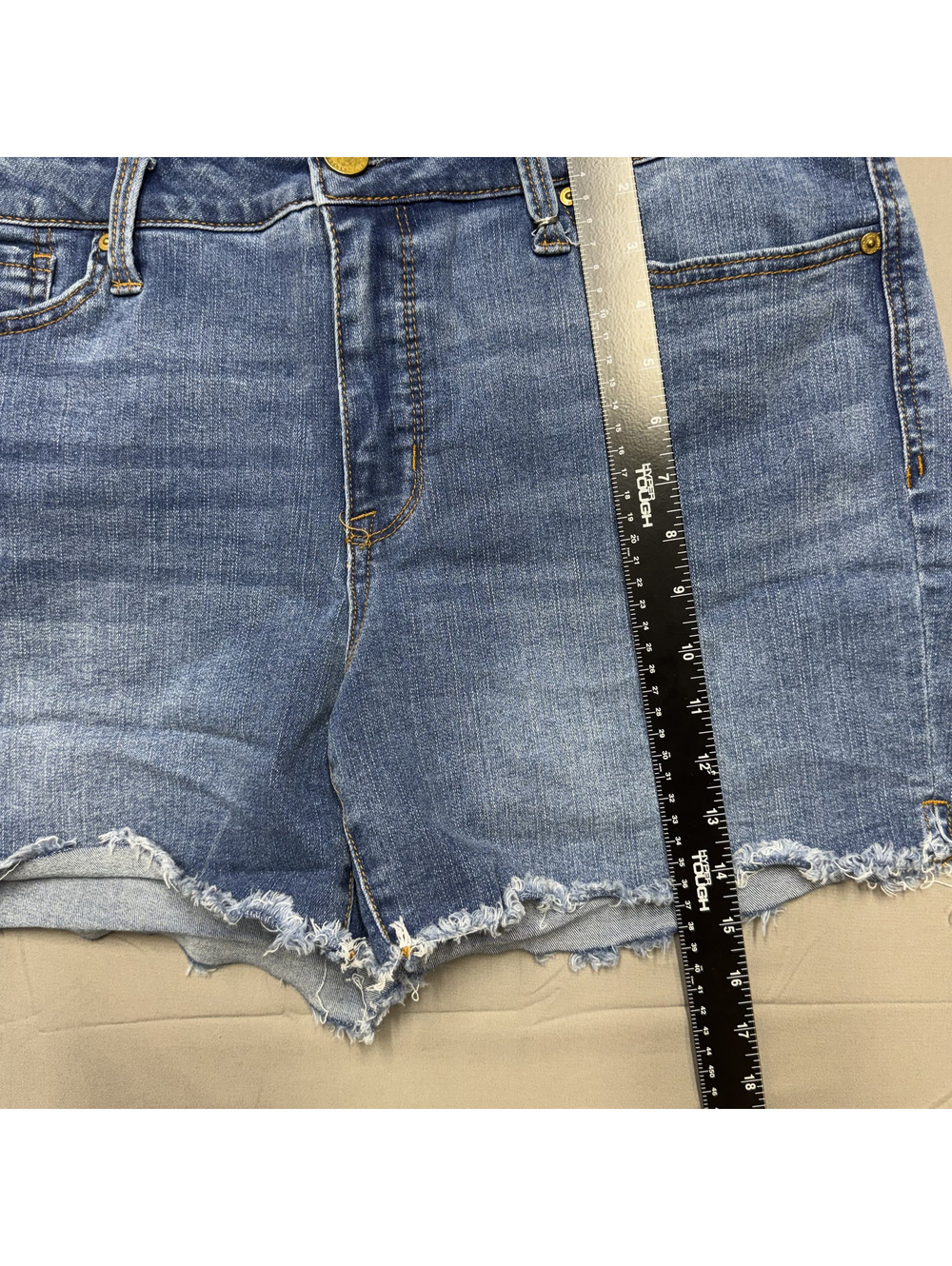 Seven7 Womens Weekend Stretch Denim Frayed Shorts Size 14 Blue Casual - Picture 7 of 9